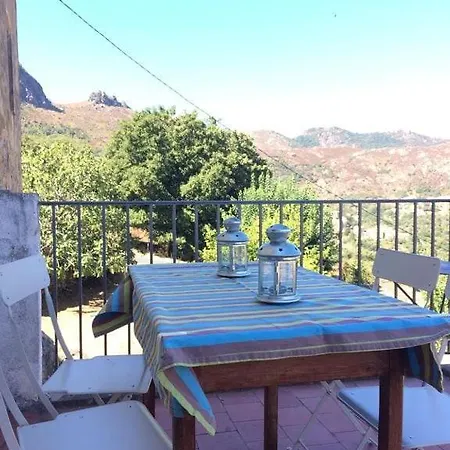 Casa - Familiale Holiday home *